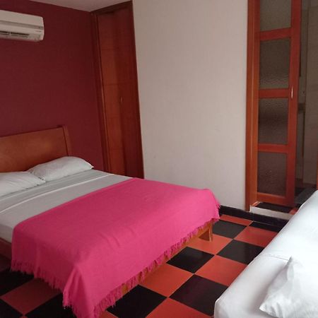 Hotel Bahia Plaza Санта-Марта Екстер'єр фото