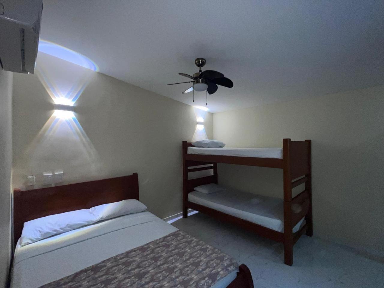 Hotel Bahia Plaza Санта-Марта Екстер'єр фото
