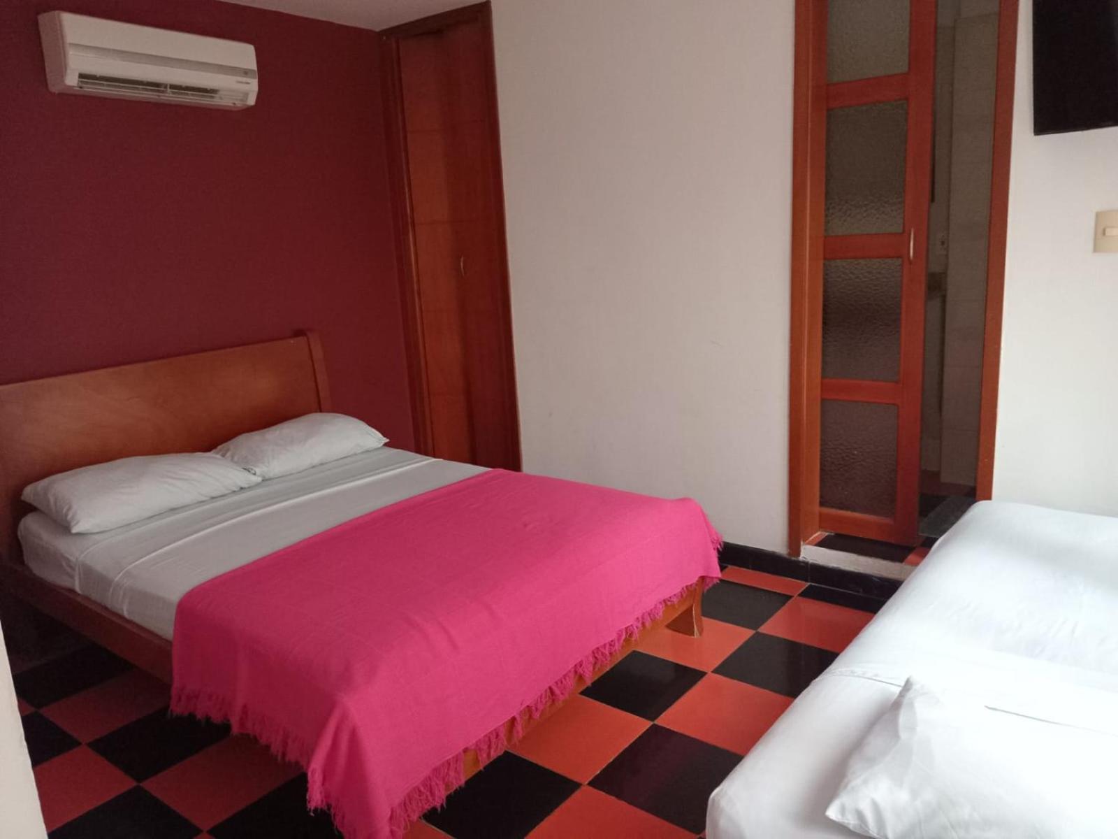 Hotel Bahia Plaza Санта-Марта Екстер'єр фото