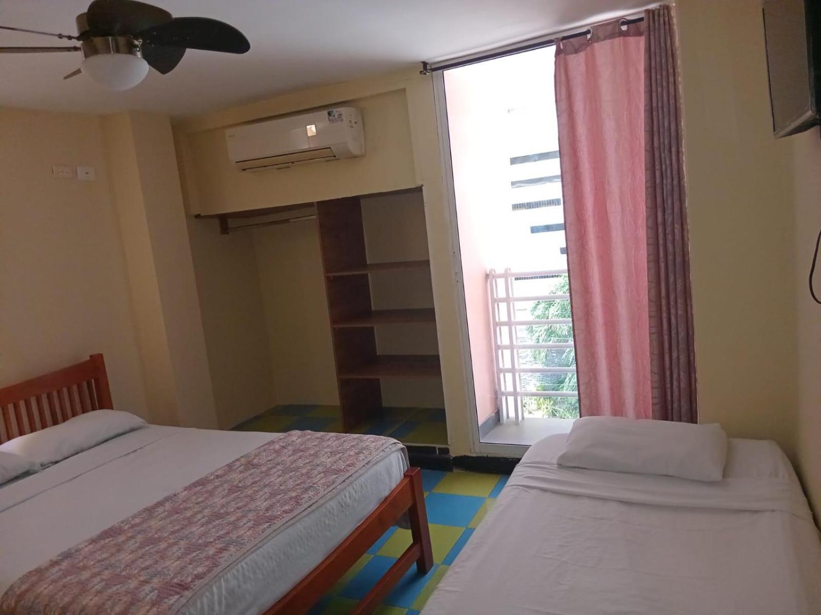 Hotel Bahia Plaza Санта-Марта Екстер'єр фото