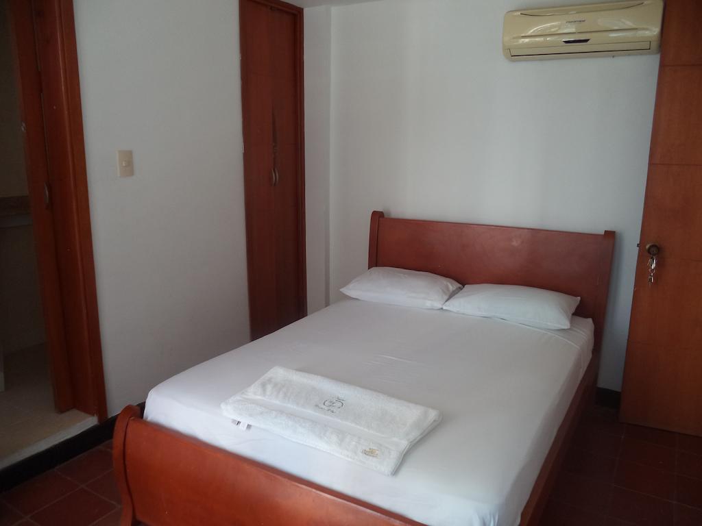 Hotel Bahia Plaza Санта-Марта Екстер'єр фото