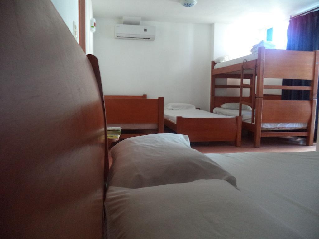 Hotel Bahia Plaza Санта-Марта Екстер'єр фото